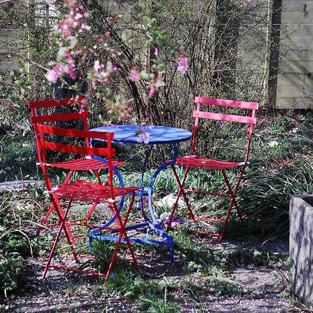 Bed and Breakfast Au Jardin Zuchwil Zimmer foto