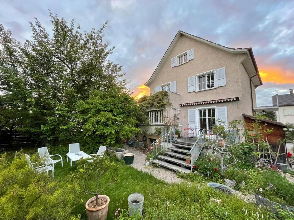 Bed and Breakfast Au Jardin Zuchwil Exterior foto