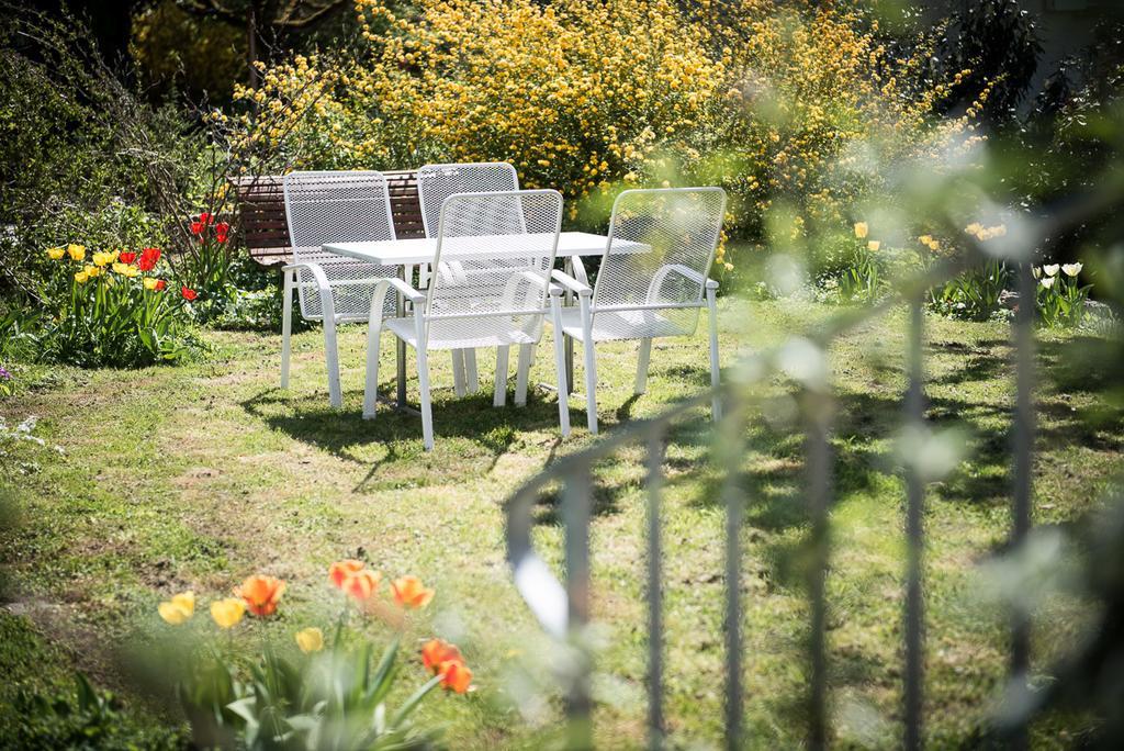 Bed and Breakfast Au Jardin Zuchwil Exterior foto